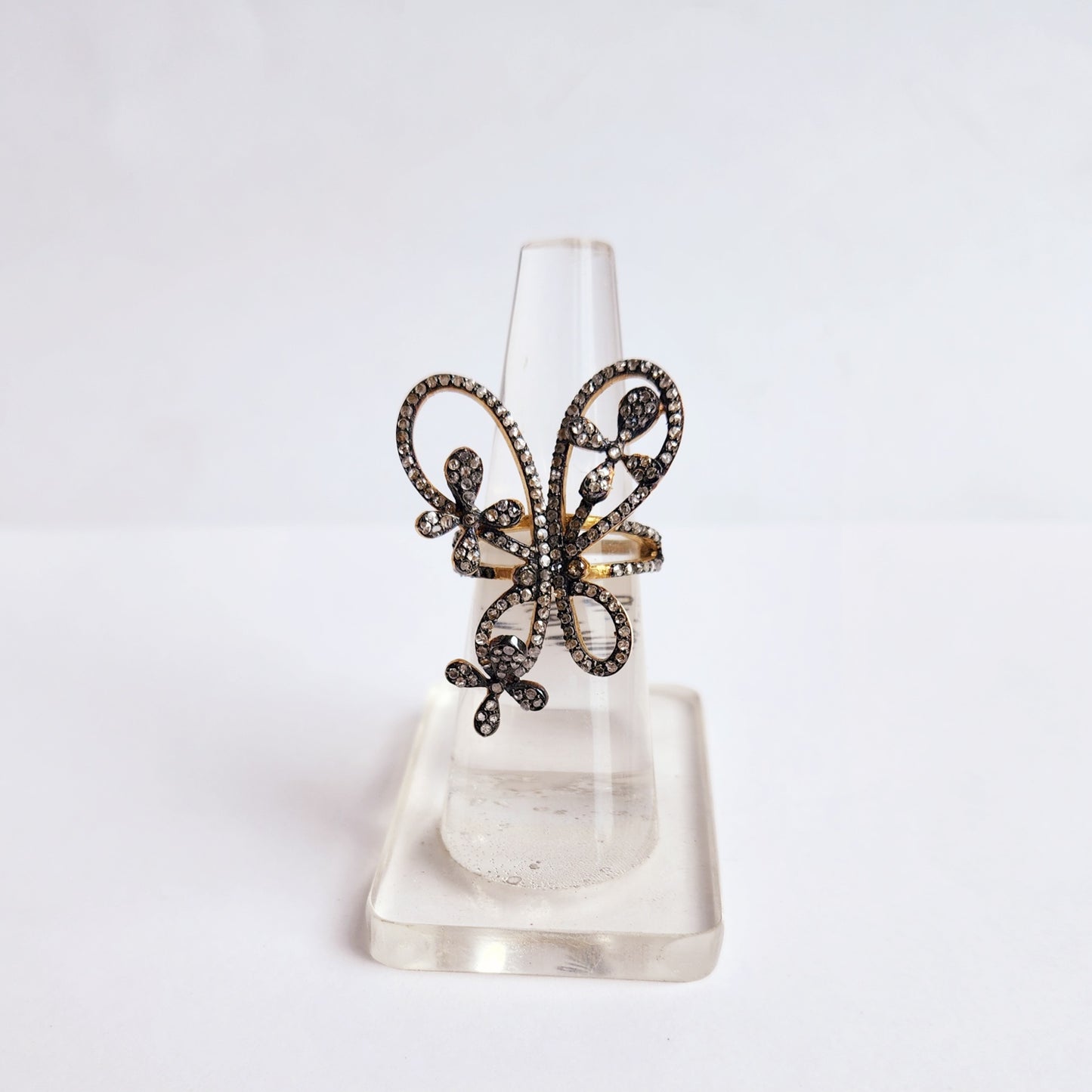 Lovely Floral Butterfly Ring With Diamond in silver