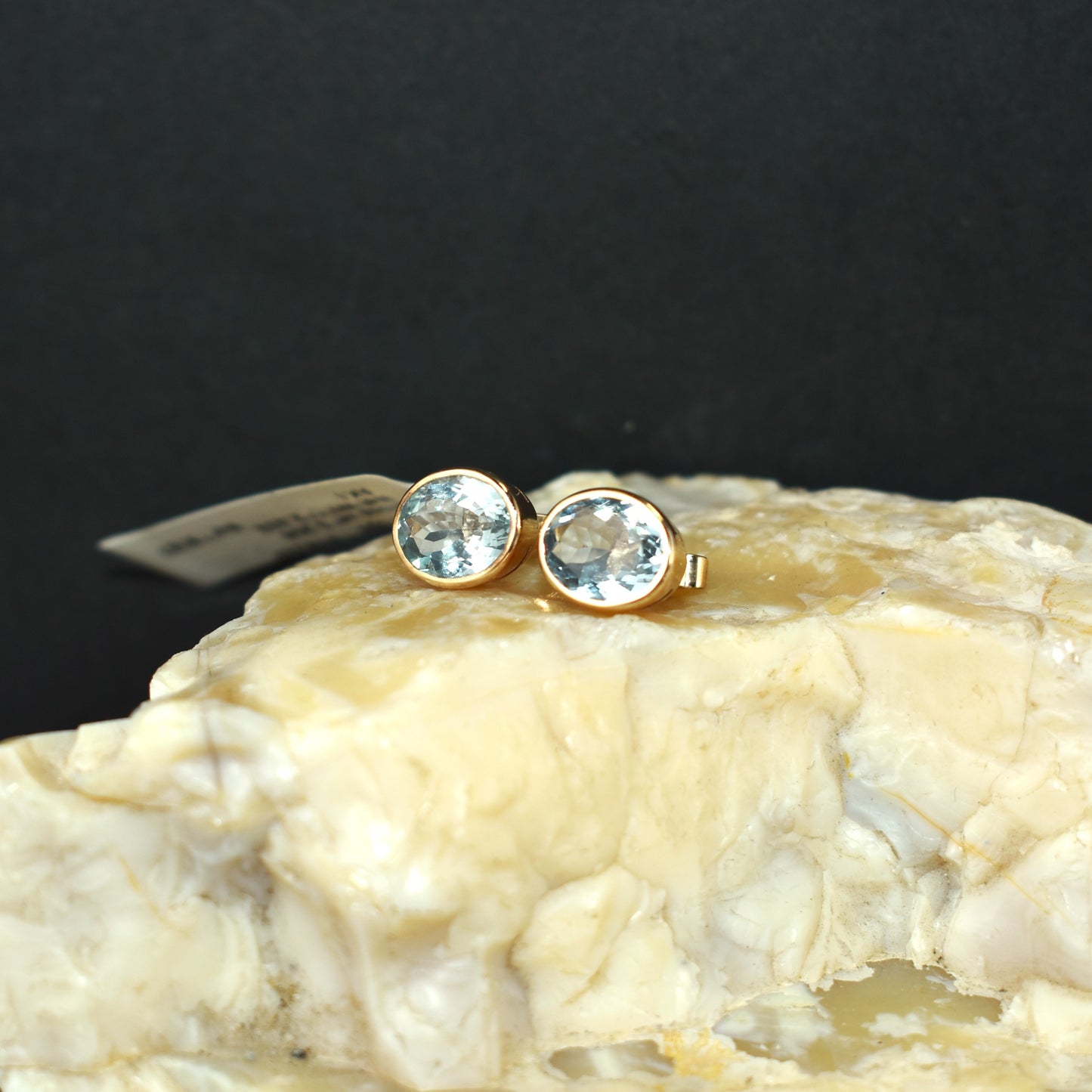 Elegant Oval Aquamarine Stud Earrings in Solid 14K Gold – Timeless Light Blue Gemstone Jewelry for Everyday Grace