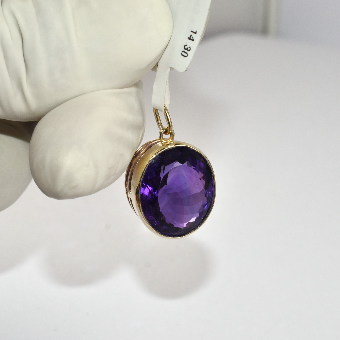 Simple Big Amethyst 9K Yellow Gold Pendant