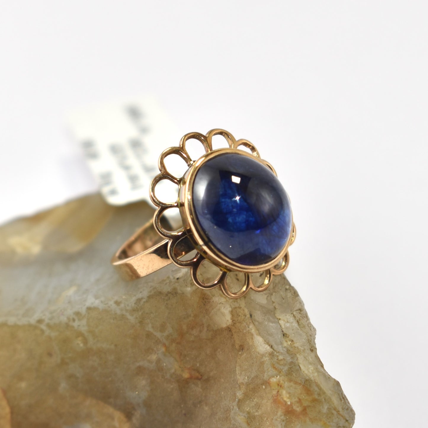Big Cabution Blue Sapphire 9K Yellow Gold Ring In Floral Theme