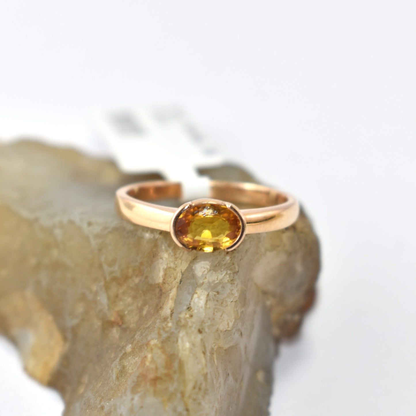 Perfect Unisex Signet 14K Yellow Gold Yellow Sapphire Ring