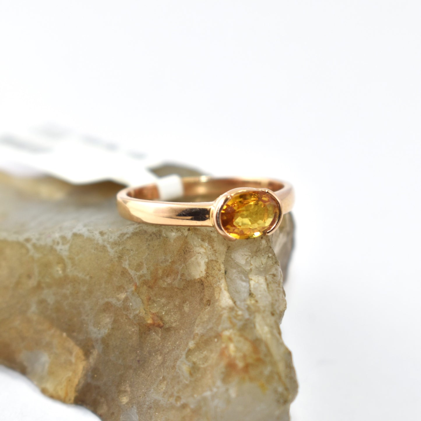 Perfect Unisex Signet 14K Yellow Gold Yellow Sapphire Ring